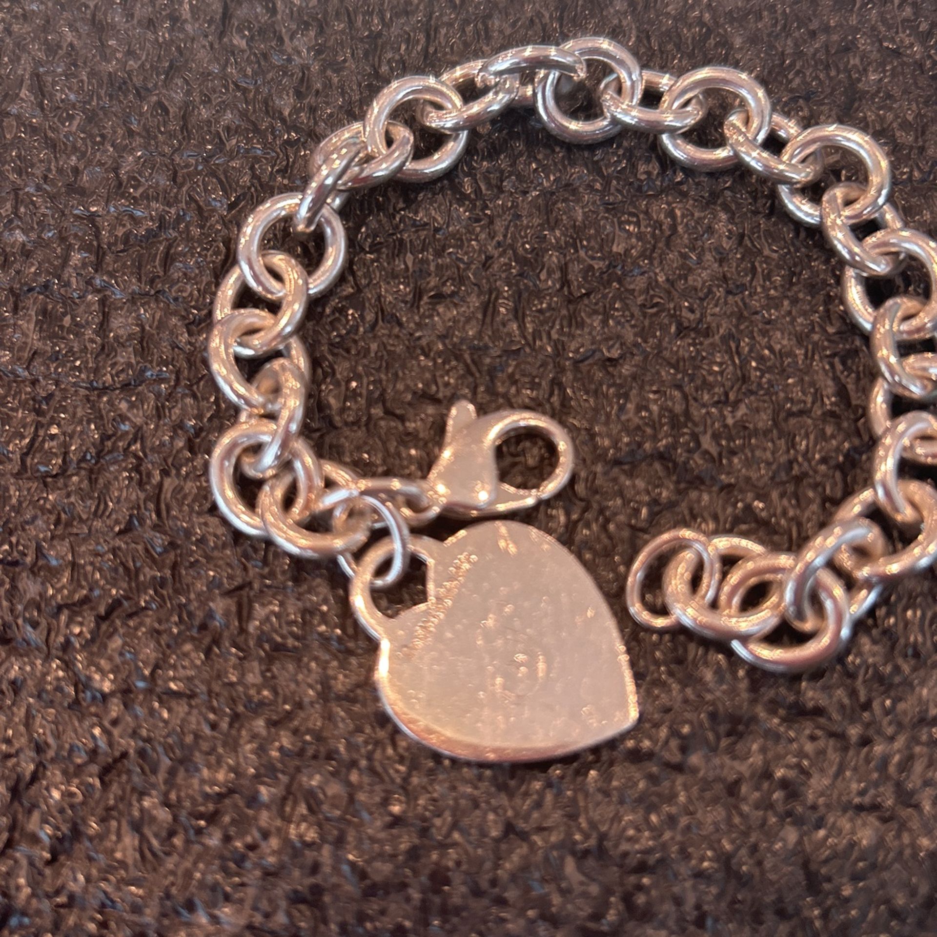 Tiffany & Co. 925 Solid Sterling Silver Round Link Chain Heart Tag Bracelet