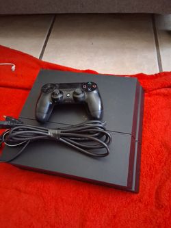 PlayStation 4  (100$ or Best offer)