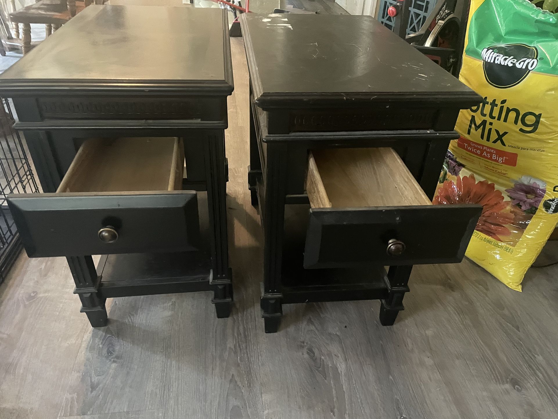 2 End Tables