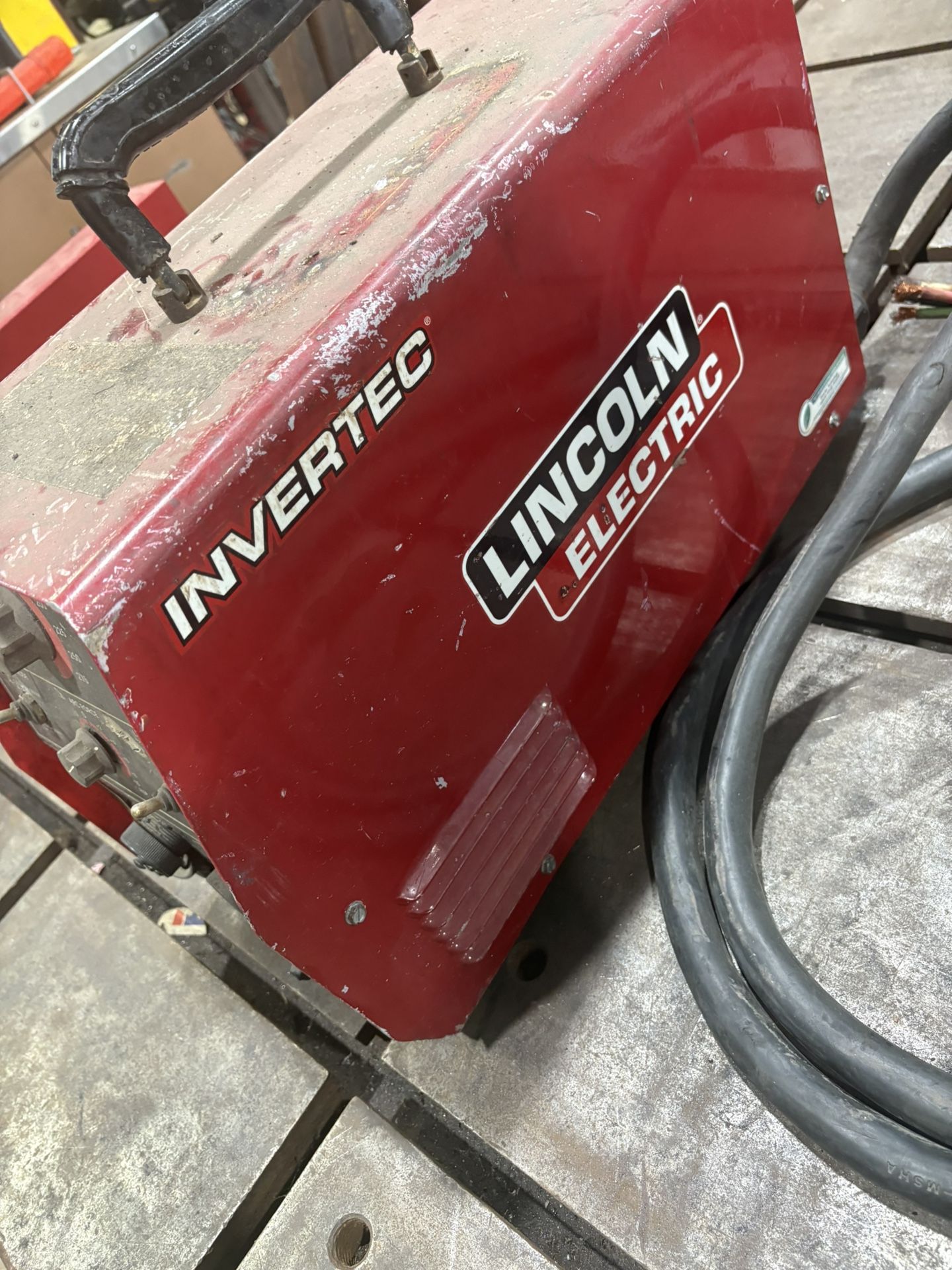 Welder Lincoln invertec 275-s w/leads
