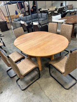Moving Sale!! Now $350 assembled 7 Pcs 47"-63" Extendable Wooden Dining Table and 6 High Back Dining Chair