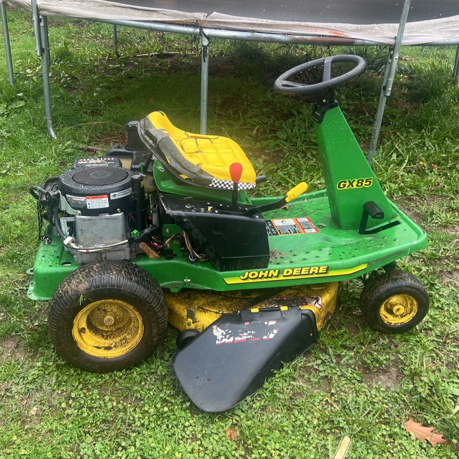 John Deere GX85 13hp Riding Lawn Mower