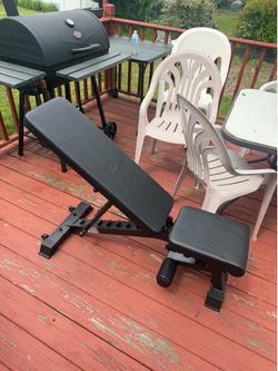Exercise bench