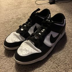 Nike Panda Dunks 