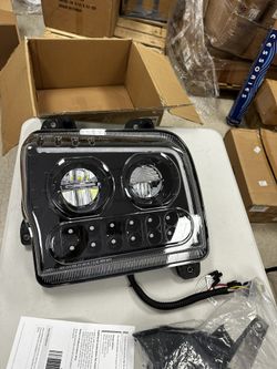 Semi-Truck Headlights (Kenworth W990)