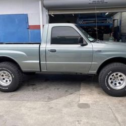 Mazda B2300 Del 2003 