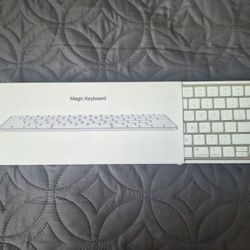 Apple Magic Keyboard 