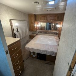 1998 Damon Challenger Motorhome