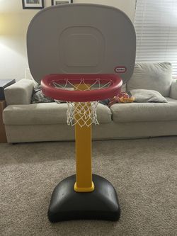 Little Tikes TotSports Basketball Hoop New
