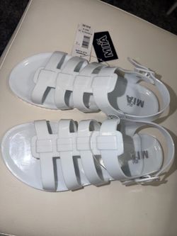 Women jelly flip flops