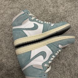 Turbo Green Jordan 1 Mid