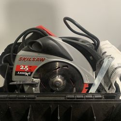 Skilsaw Model: 5755 2.5 Hp Laser X 2 Corded Works ✅