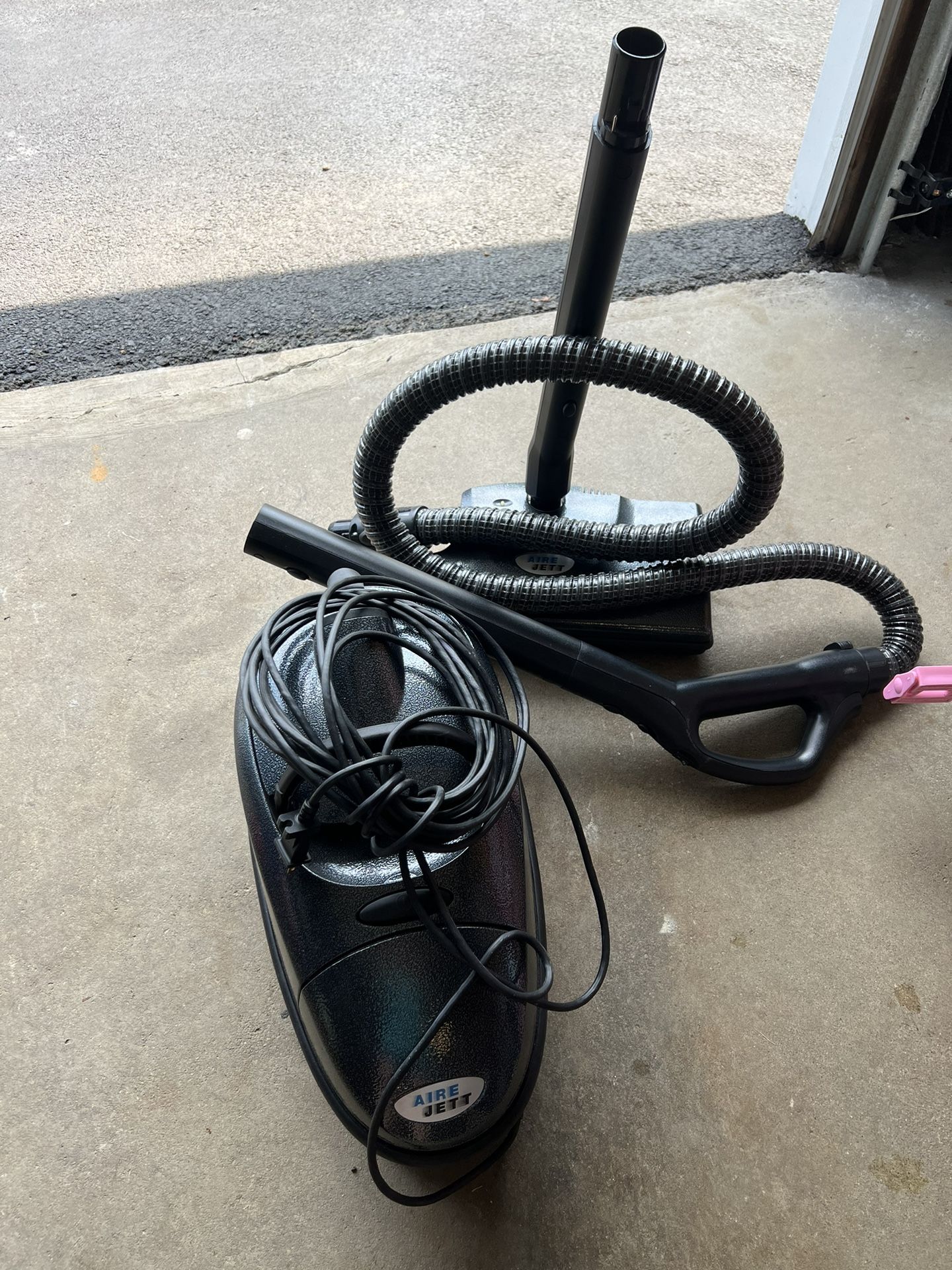 Aire Jett Vacuum