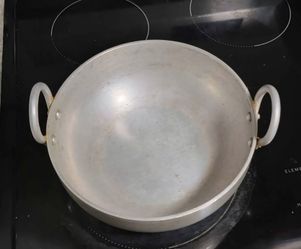 10 inch flat base 3.5 quarts wok