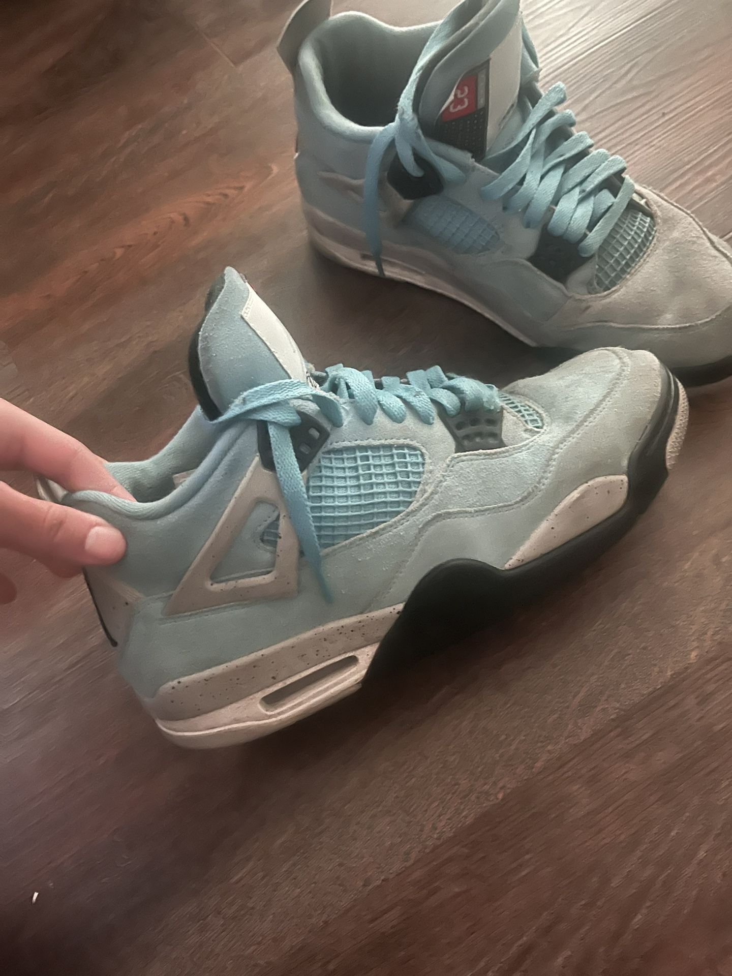 Jordan 4 University Blue