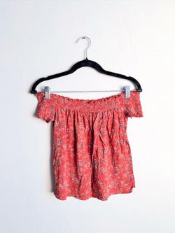 American eagle off the shoulder