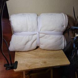 Threshold Blanket White