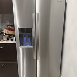 Whirlpool 20.85-cu ft Counter-Depth 36-in Wide Side-by-Side Refrigerator with Ice Maker ,Water and Ice Dispenser ( Fingerprint Resistant Stainless Fin