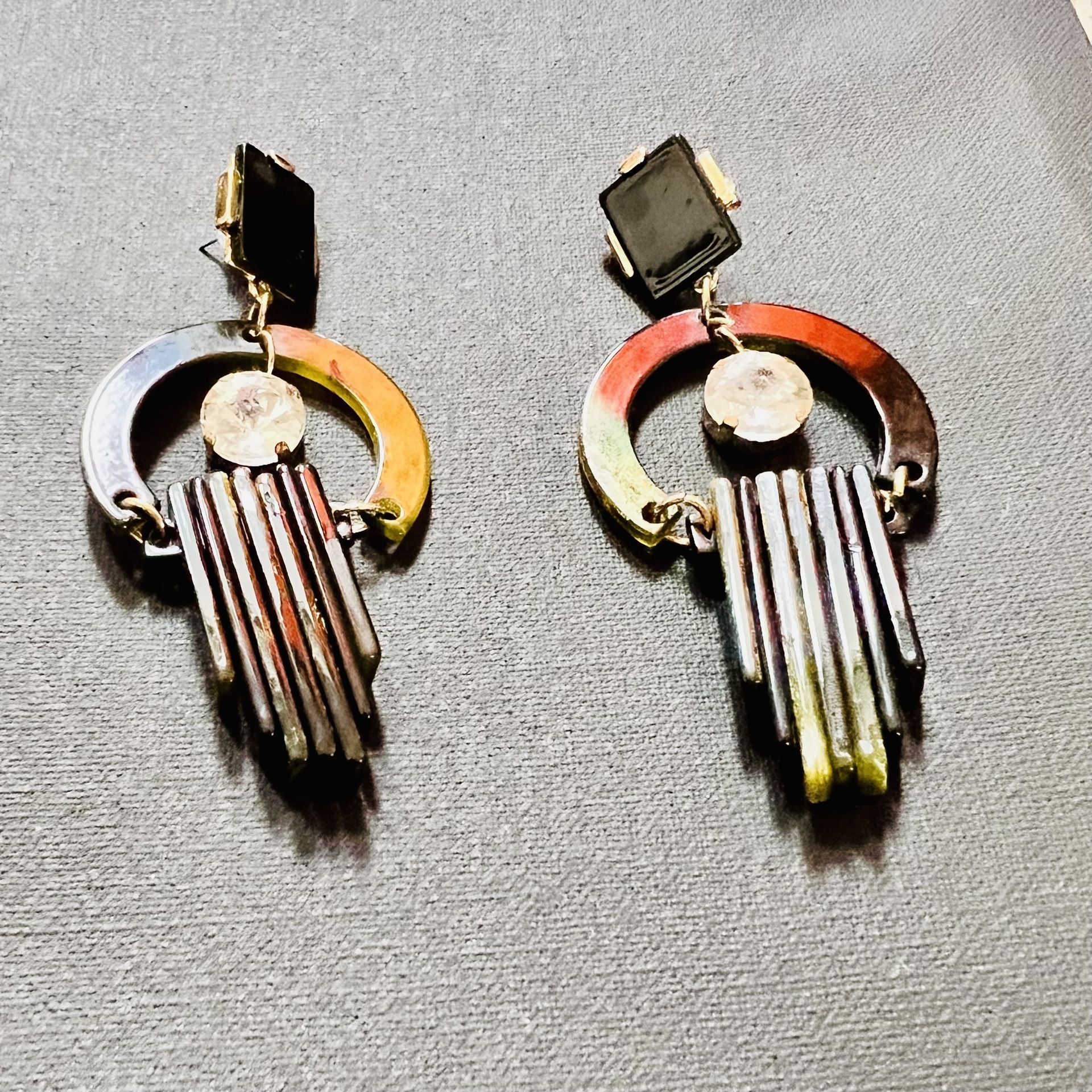 Art Deco style earrings - super cool & 1 of a kind! 🦄 
