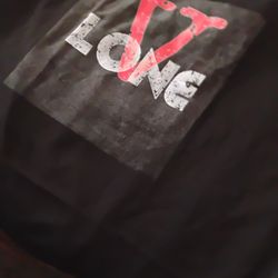 Vlone Tees Xl 60.00