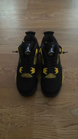 Retro 4s yellow and black