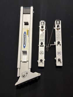 Werner PK70 Ladder Leveler With 2 Base Unit Attachments