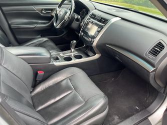 2015 Nissan Altima SL *** 3500