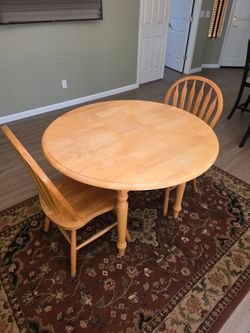 42" Round Oak Table