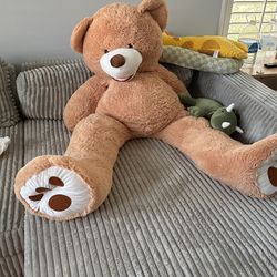 Giant Teddy Bear