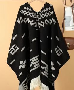 Western cowboy Black and White Geometric Fringe Poncho Cape