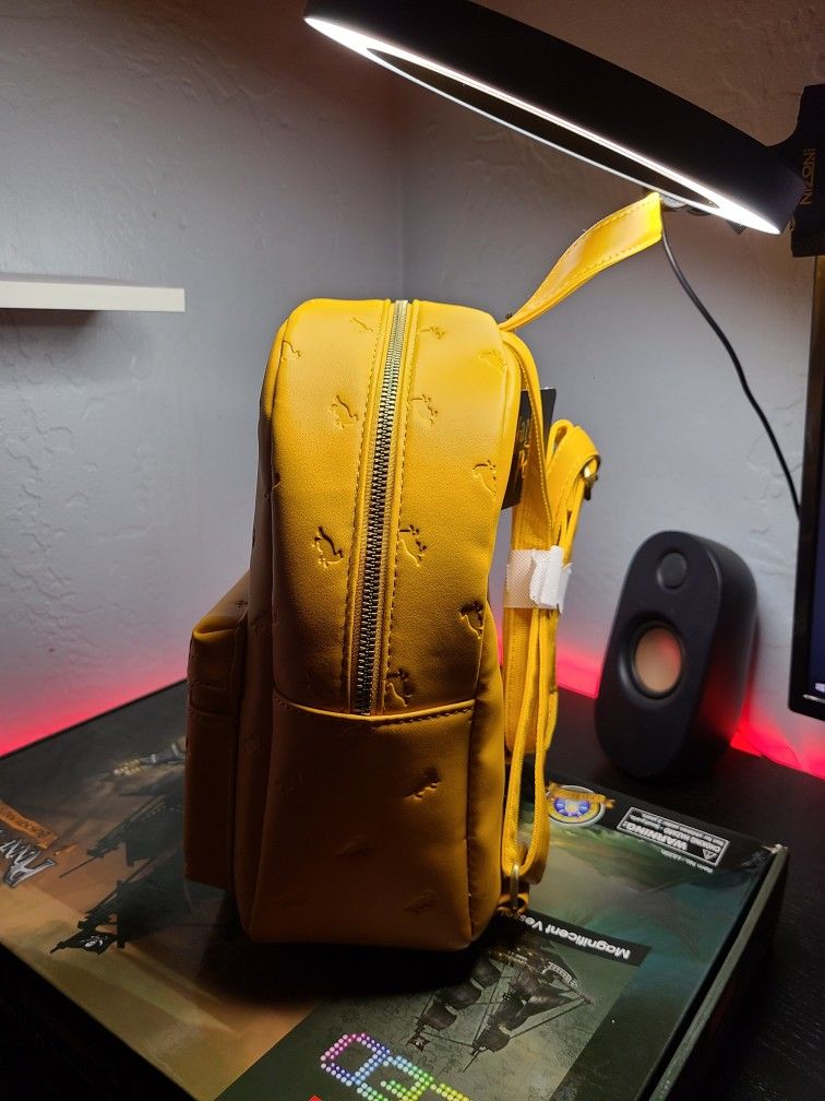 Bioworld Harry Potter Hufflepuff Mini Backpack