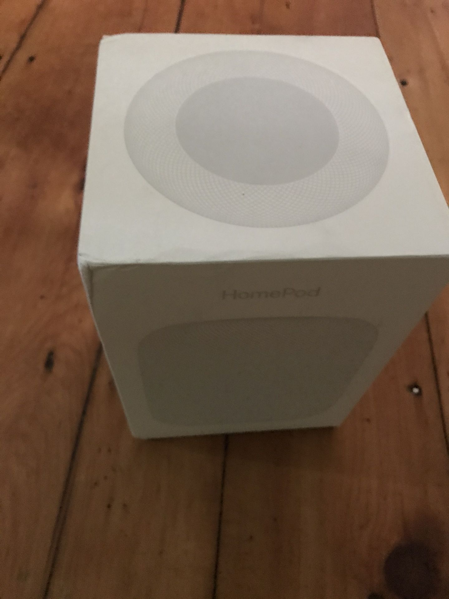 Apple HomePod Wireless Speaker