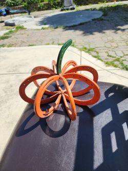 Pumpkin Horseshoe Decor
