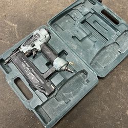 Hitachi finish nail gun NT50AE2 2" 18-Gauge Brad Nailer i not sure if it works