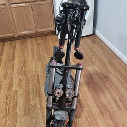 High Performance 5,600W Dual Motor Hyper Scooter