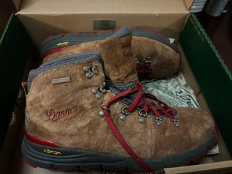 Danner Mountain 600