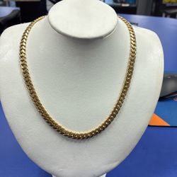CUBAN LINK CHAIN