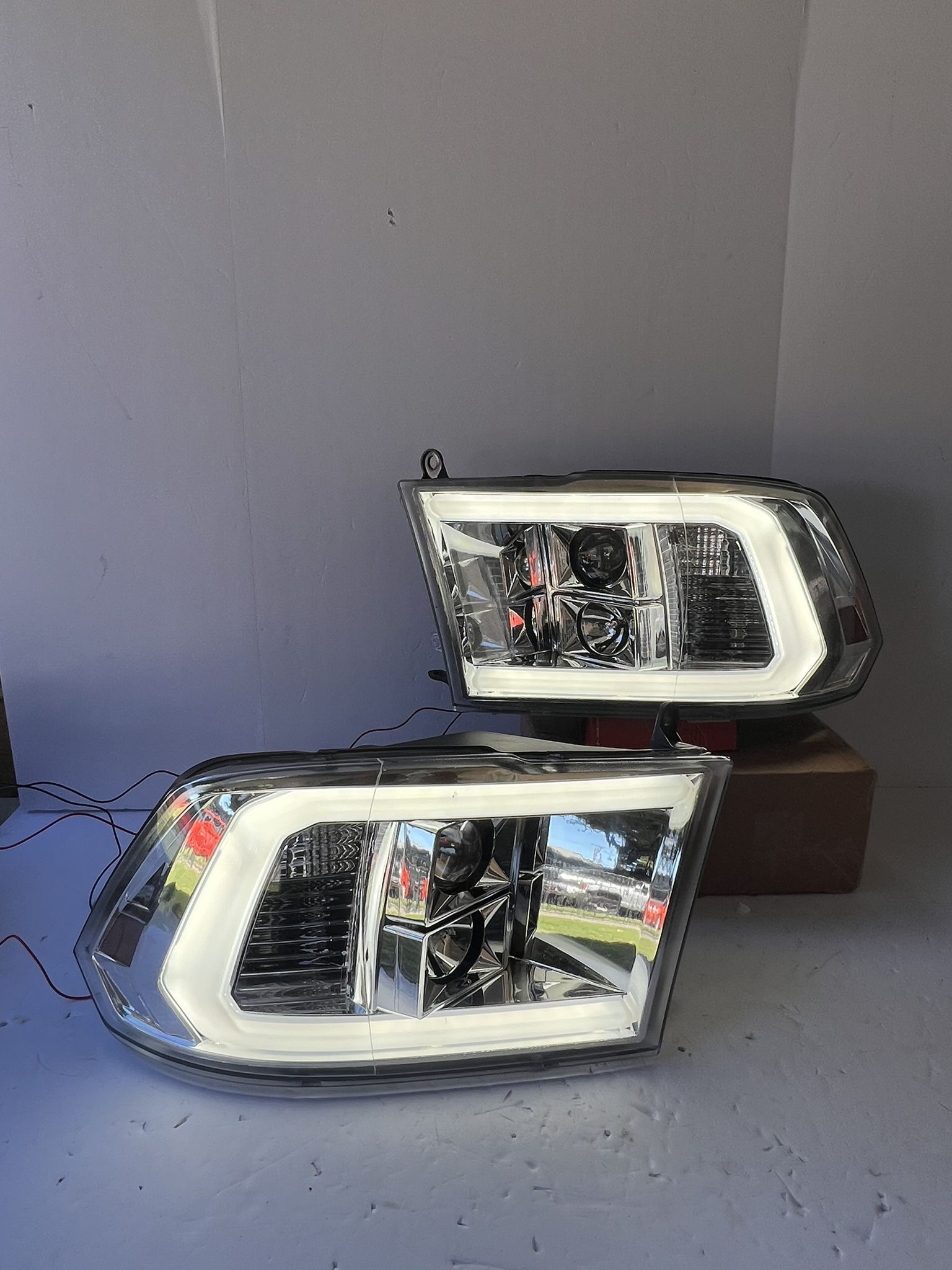 Dodge Ram 2009-2018 Headlights