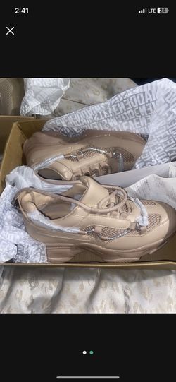 Steve Madden