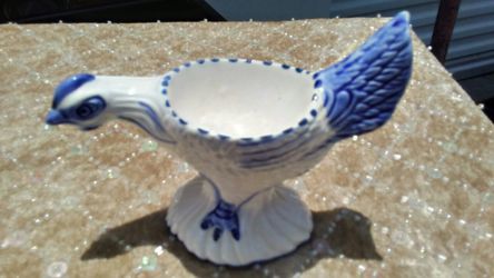 Vintage Holland Deift Blue Chicken.