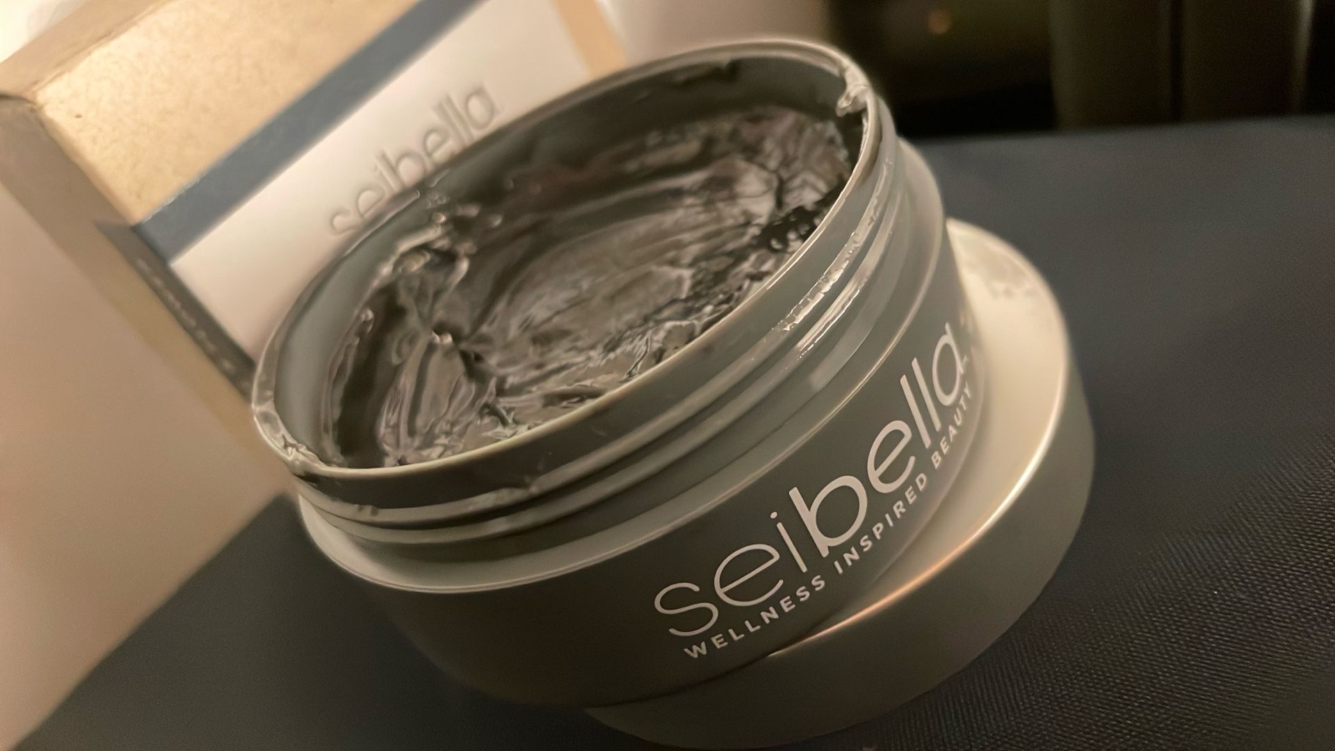 Charcoal And Flower Skin Refining 