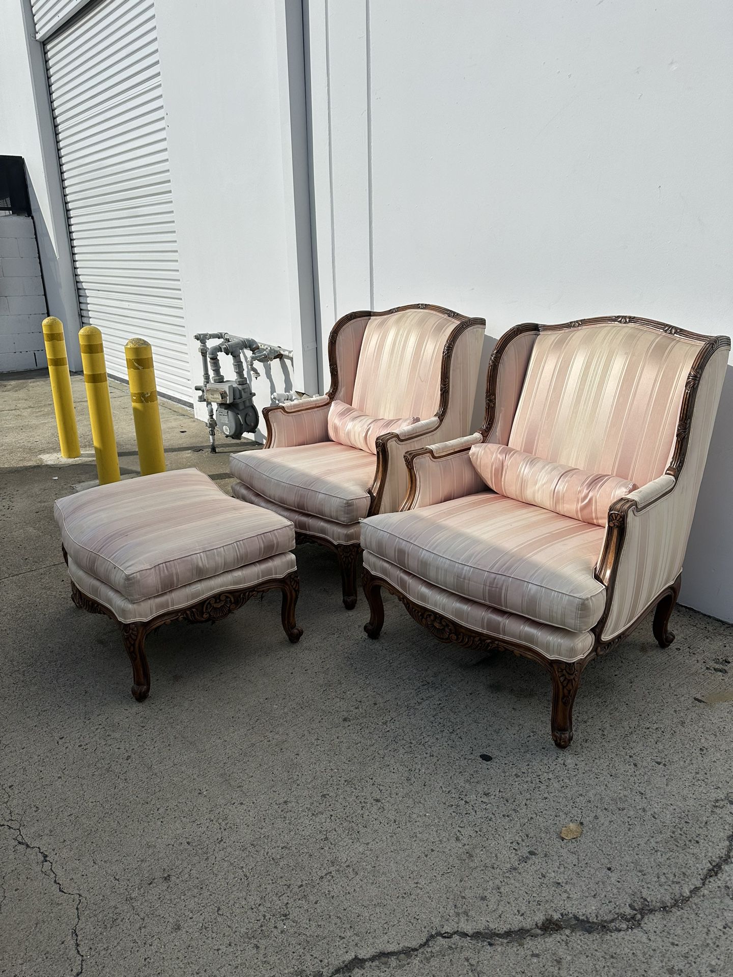 3pcs Set. Vintage Chairs And Ottoman $200