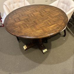 Game table and chairs