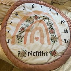 Baby Soft Play Mat / Photo Props Wooden / Clothes Sorter 