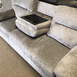 Major Chaise Sectional Specials