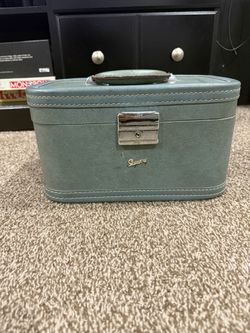 Vintage 1960’s Skyway Travel Train Case Makeup Blue Vinyl