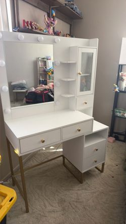 Vanity