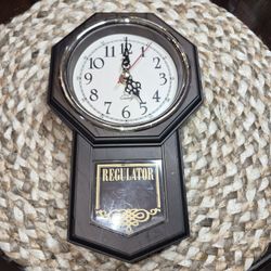 vintage retro Regulator faux wood working clock