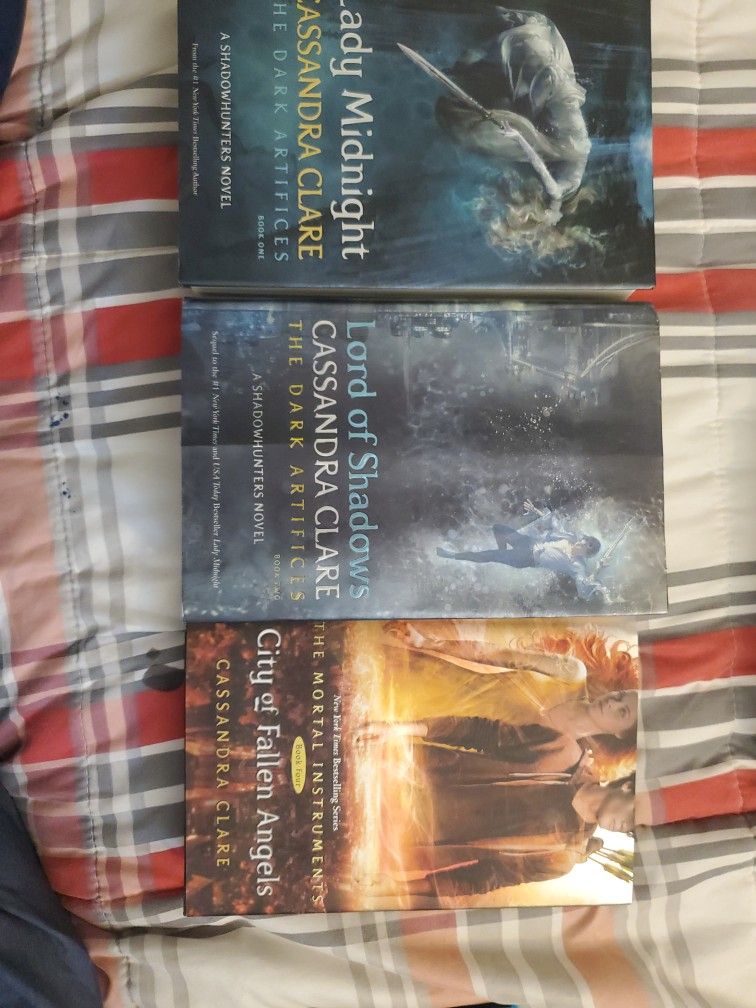 Lady midnight, Lord of shadows book And City Of Fallen Angels(part 1, part 2 And Part 4