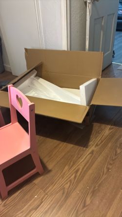 Kids vanity for a girl